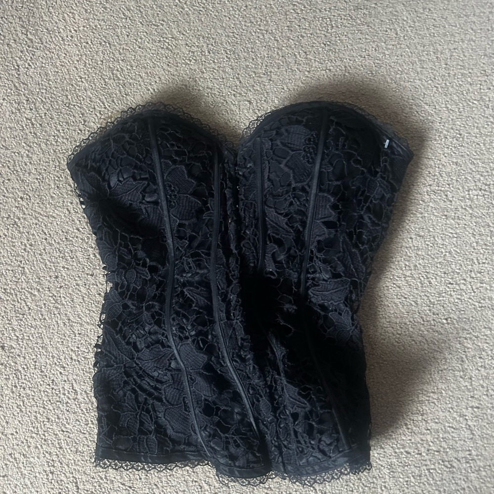 Elegant Black Lace Bustier